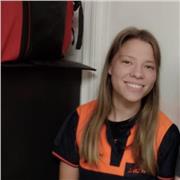 Estudiante de modelado 3D dispuesta a enseñar las bases y que se enamoren de este campo